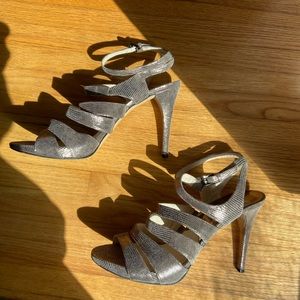 MICHAEL Michael Kors leather 4.5 in strappy heels size 10M in Silver